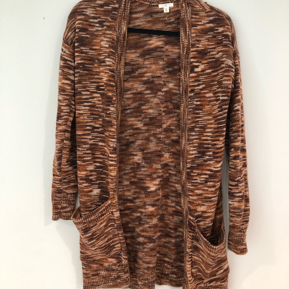 Perfect cardigan for fall time!